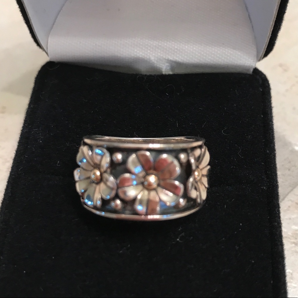 925 silver ring with flower design